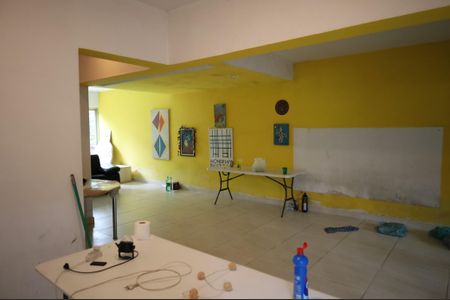 Casa para alugar com 278m², 4 quartos e 2 vagasEspaço festas