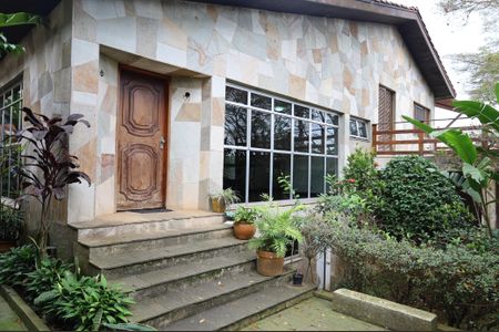 Casa para alugar com 278m², 4 quartos e 2 vagasQuintal