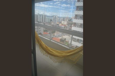 Apartamento para alugar com 76m², 3 quartos e 2 vagasVaranda