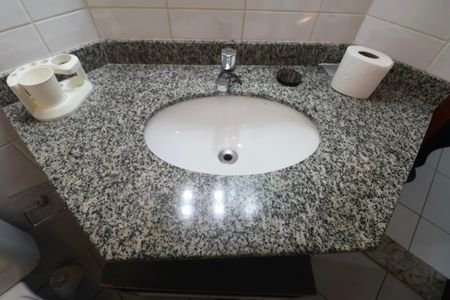 Apartamento para alugar com 80m², 2 quartos e 2 vagasBanheiro da Suíte