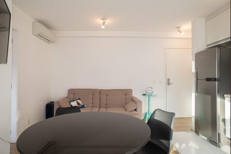Apartamento à venda com 40m², 1 quarto e 1 vaga Apartamento à venda com 40m², 1 quarto e 1 vagaSala