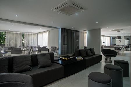 Apartamento à venda com 40m², 1 quarto e 1 vaga Apartamento à venda com 40m², 1 quarto e 1 vagaÁrea comum - Salão de festas