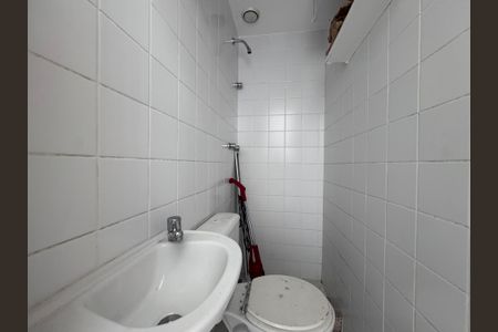 Apartamento à venda com 107m², 3 quartos e 2 vagasCozinha e Área de Serviço - Banheiro