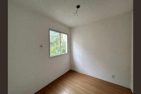 Quarto 2 de apartamento à venda com 2 quartos, 42m² em Bonsucesso, Rio de Janeiro