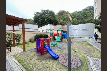 Apartamento à venda com 42m², 2 quartos e sem vagaÁrea comum