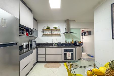 Apartamento à venda com 113m², 3 quartos e 2 vagas Apartamento à venda com 113m², 3 quartos e 2 vagasCozinha