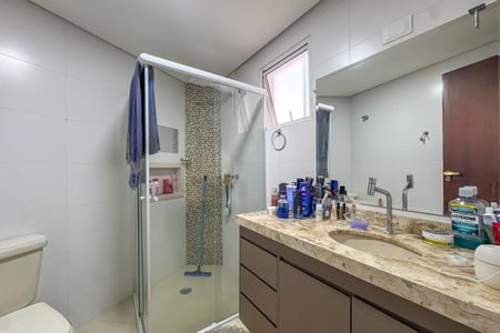 Apartamento à venda com 113m², 3 quartos e 2 vagas Apartamento à venda com 113m², 3 quartos e 2 vagasBanheiro da Suíte