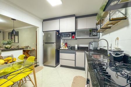 Apartamento à venda com 113m², 3 quartos e 2 vagas Apartamento à venda com 113m², 3 quartos e 2 vagasCozinha