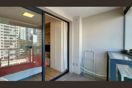 Varanda de kitnet/studio para alugar com 1 quarto, 25m² em Cerqueira César, São Paulo