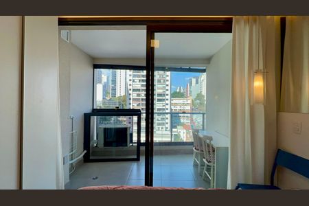 Varanda de kitnet/studio para alugar com 1 quarto, 25m² em Cerqueira César, São Paulo
