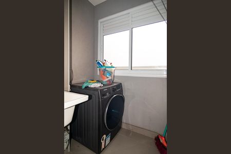 Apartamento à venda com 64m², 2 quartos e 1 vaga Apartamento à venda com 64m², 2 quartos e 1 vagaÁrea de Serviço
