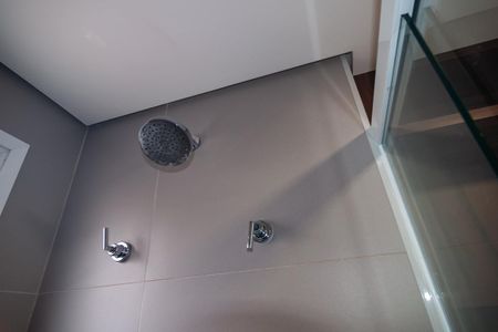 Apartamento à venda com 64m², 2 quartos e 1 vaga Apartamento à venda com 64m², 2 quartos e 1 vagaBanheiro da Suíte