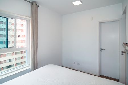 Apartamento à venda com 64m², 2 quartos e 1 vaga Apartamento à venda com 64m², 2 quartos e 1 vagaSuíte