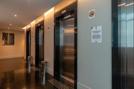 Apartamento à venda com 64m², 2 quartos e 1 vagaÁrea comum - Elevadores