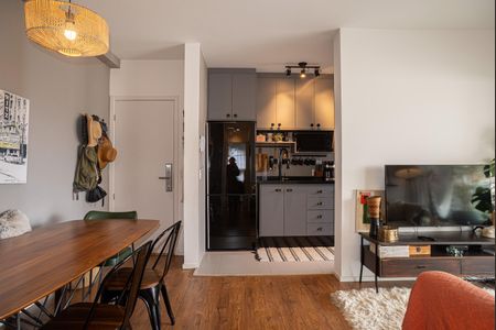 Sala de apartamento à venda com 2 quartos, 64m² em Bela Vista, São Paulo