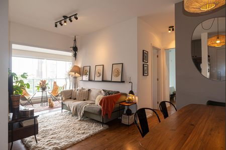 Sala de apartamento à venda com 2 quartos, 64m² em Bela Vista, São Paulo