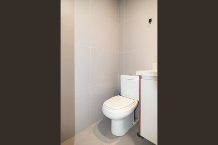 Apartamento à venda com 64m², 2 quartos e 1 vaga Apartamento à venda com 64m², 2 quartos e 1 vagaBanheiro Social