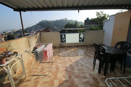 Casa de condomínio à venda com 146m², 2 quartos e 1 vagaTerraço