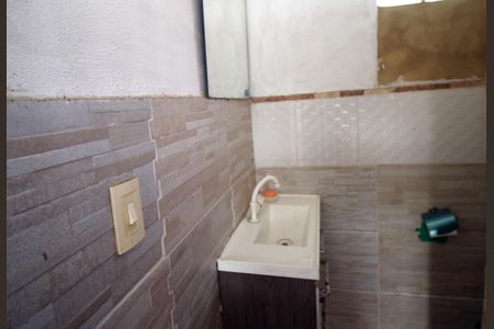 Casa de condomínio à venda com 146m², 2 quartos e 1 vagaLavabo