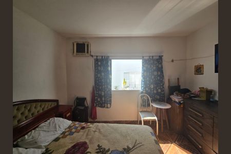 Casa à venda com 157m², 3 quartos e 2 vagasQuarto 01