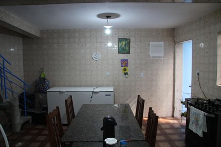 Casa à venda com 157m², 3 quartos e 2 vagasCozinha