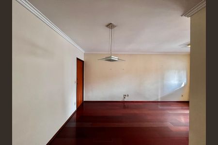 Sala de apartamento à venda com 3 quartos, 84m² em Vila Itapura, Campinas