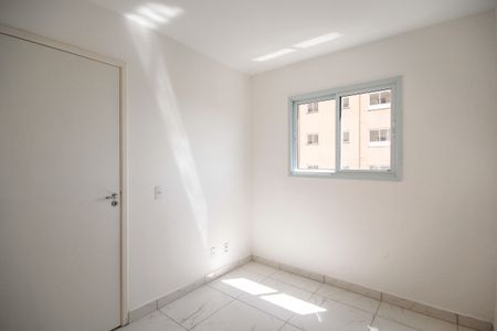 Quarto 1 de apartamento para alugar com 2 quartos, 33m² em Jardim Bandeirantes, São Paulo