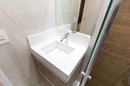 Apartamento à venda com 67m², 3 quartos e 1 vaga Apartamento à venda com 67m², 3 quartos e 1 vagaBanheiro da Suíte