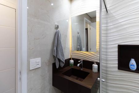 Apartamento à venda com 67m², 3 quartos e 1 vaga Apartamento à venda com 67m², 3 quartos e 1 vagaBanheiro Social