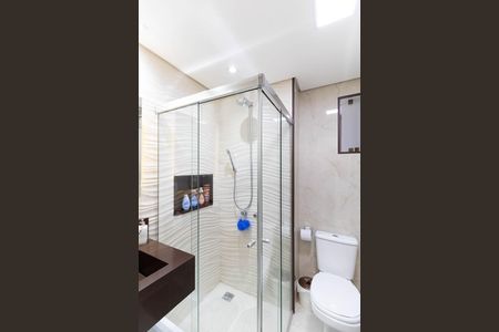 Apartamento à venda com 67m², 3 quartos e 1 vaga Apartamento à venda com 67m², 3 quartos e 1 vagaBanheiro Social