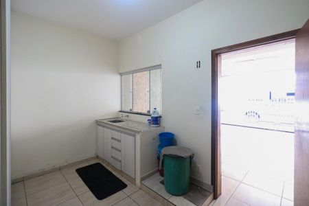 Casa à venda com 156m², 2 quartos e 1 vaga Casa à venda com 156m², 2 quartos e 1 vagaQuarto da Edícula