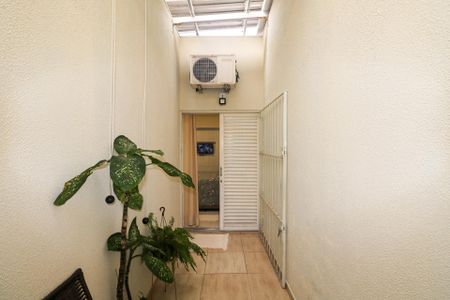 Casa à venda com 156m², 2 quartos e 1 vaga Casa à venda com 156m², 2 quartos e 1 vagaVaranda da Suíte