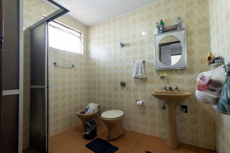 Casa à venda com 137m², 3 quartos e 3 vagas Casa à venda com 137m², 3 quartos e 3 vagasBanheiro Social