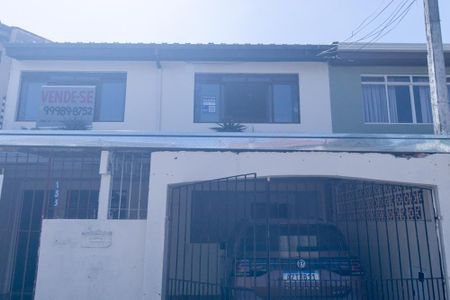 Casa à venda com 137m², 3 quartos e 3 vagas Casa à venda com 137m², 3 quartos e 3 vagasPlaquinha