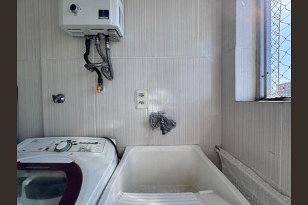 Apartamento à venda com 56m², 2 quartos e 1 vagaCozinha e Área de Serviço