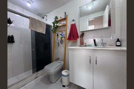 Apartamento à venda com 56m², 2 quartos e 1 vagaBanheiro Social