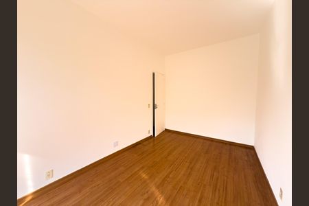 Apartamento à venda com 72m², 2 quartos e 1 vagaQuarto 2