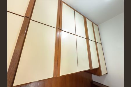 Apartamento à venda com 72m², 2 quartos e 1 vagaQuarto de Serviço