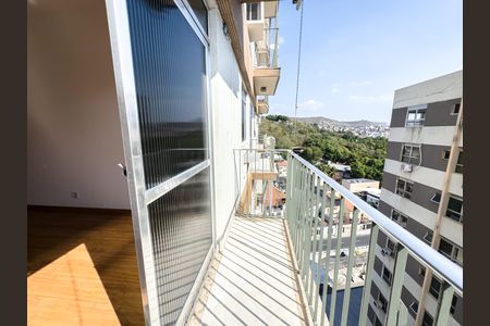 Apartamento à venda com 72m², 2 quartos e 1 vagaVaranda da Sala