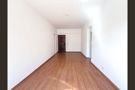 Apartamento à venda com 72m², 2 quartos e 1 vagaSala