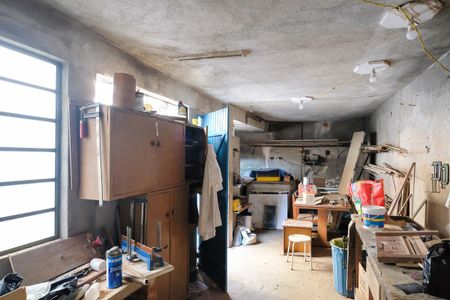 Casa à venda com 162m², 2 quartos e 2 vagasPorão