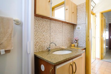 Casa à venda com 162m², 2 quartos e 2 vagasÁrea de serviço