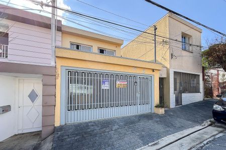 Casa à venda com 162m², 2 quartos e 2 vagasFachada 