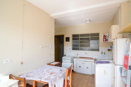 Casa à venda com 162m², 2 quartos e 2 vagasÁrea de serviço