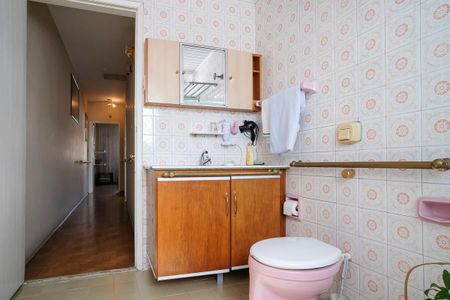 Casa à venda com 162m², 2 quartos e 2 vagasBanheiro