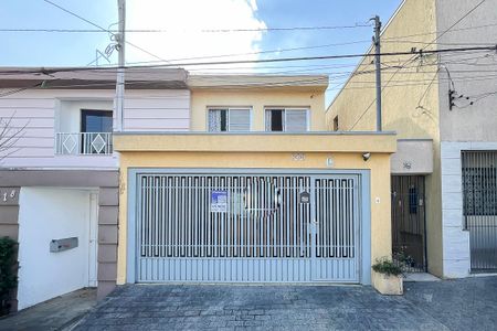 Casa à venda com 162m², 2 quartos e 2 vagasFachada 