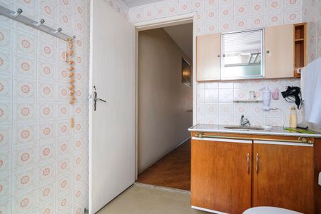 Casa à venda com 162m², 2 quartos e 2 vagasBanheiro