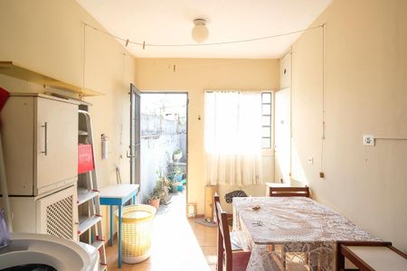 Casa à venda com 162m², 2 quartos e 2 vagasÁrea de serviço