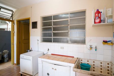 Casa à venda com 162m², 2 quartos e 2 vagasÁrea de serviço