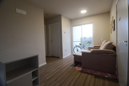 Sala de apartamento para alugar com 2 quartos, 45m² em Olaria, Canoas